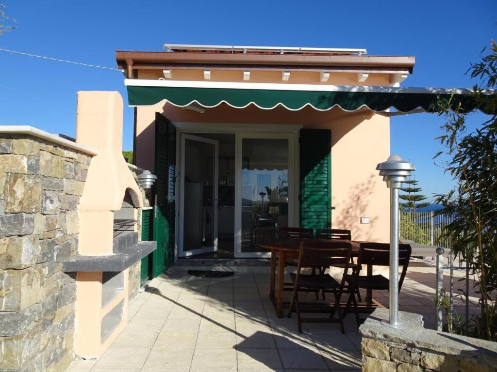 Villetta Sole Mare Santo Stefano al Mare Exterior photo